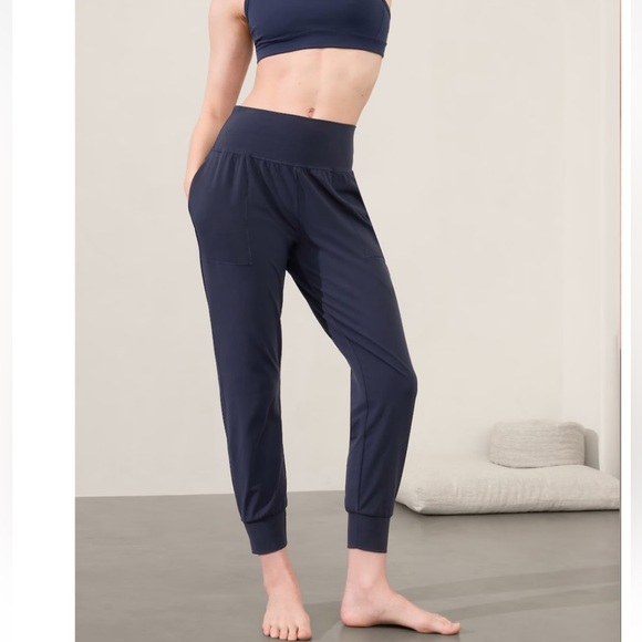 Athleta Salutation High Rise Jogger in PowerVita - Navy // Large - Picture 1 of 6